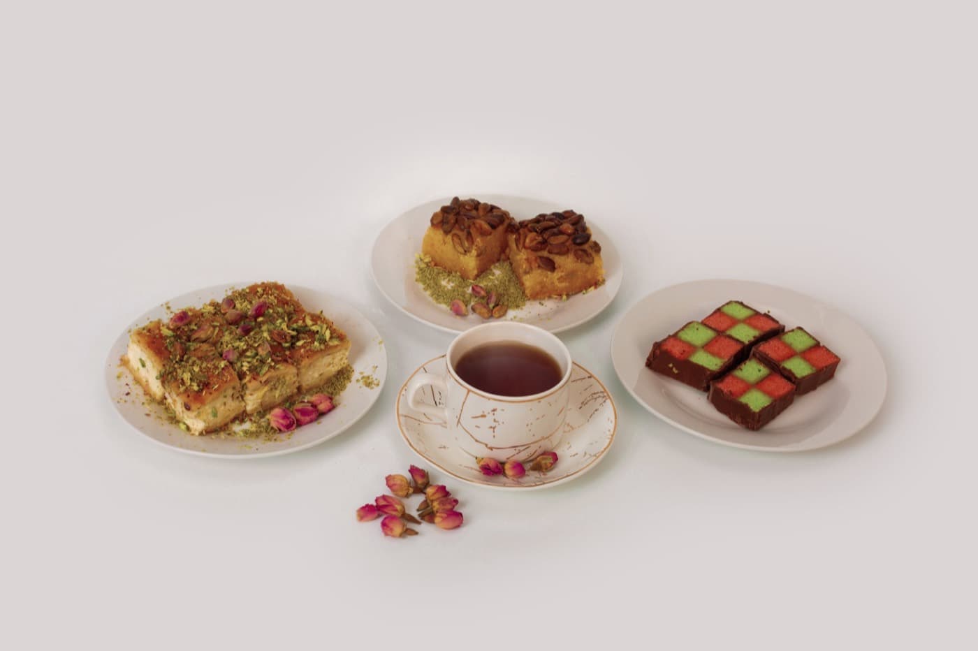 Battenberg cake - Layalee Eid 7