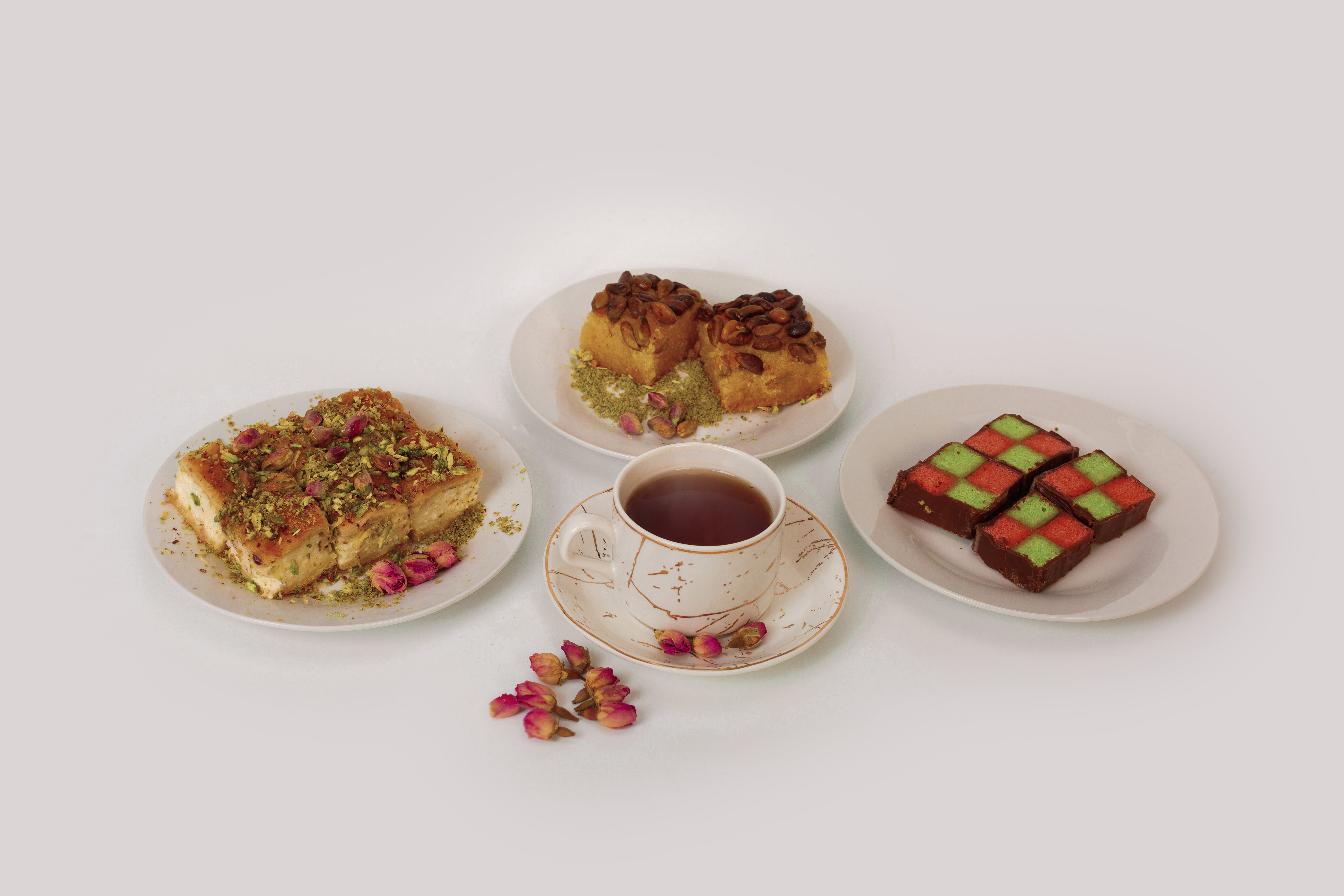 Battenberg cake - Layalee Eid